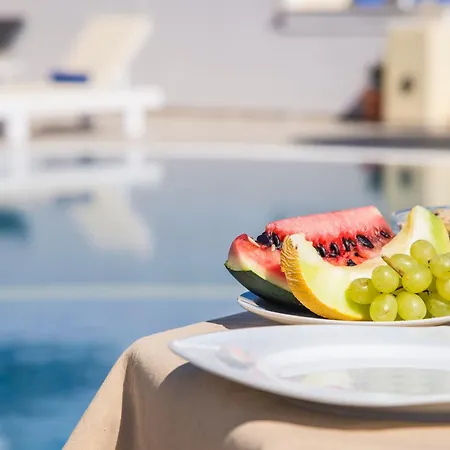 Bella Santorini Perivolos (Santorini)