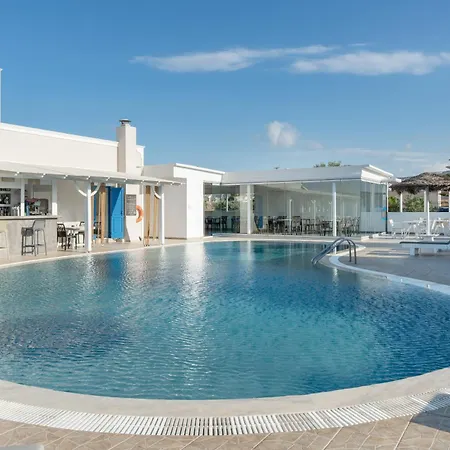 Bella Santorini 3*